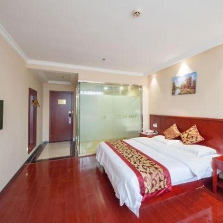 Greentree Inn Jiangsu Nantong Qidong Bus Station Express Hotel Hexingzhen Exteriör bild